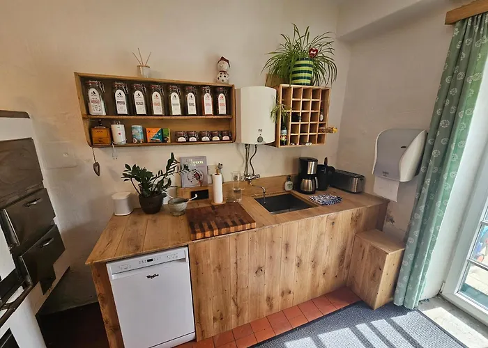 Premium Mit Privatem Whirlpool, Sauna, Garten